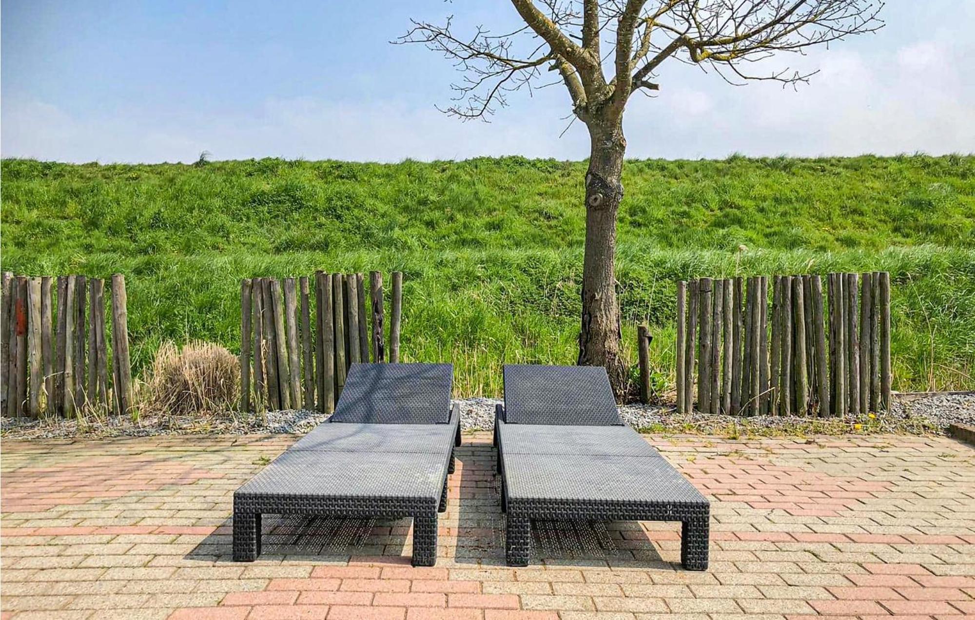 Beautiful Home In Sint-Annaland With Kitchen 외부 사진