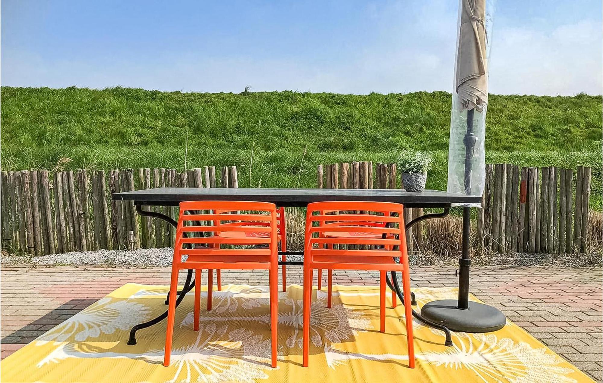 Beautiful Home In Sint-Annaland With Kitchen 외부 사진